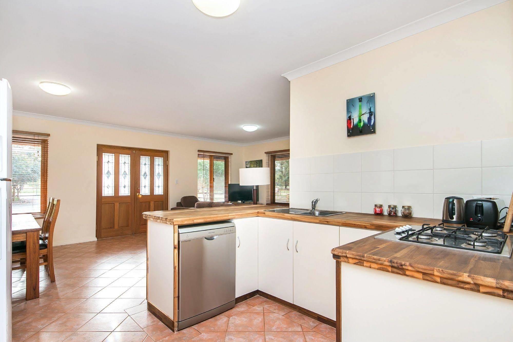 Coranda Lodge Armadale Екстериор снимка